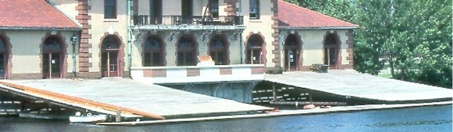 Baumgartenboten bij diverse roeiclubs boten bekijken